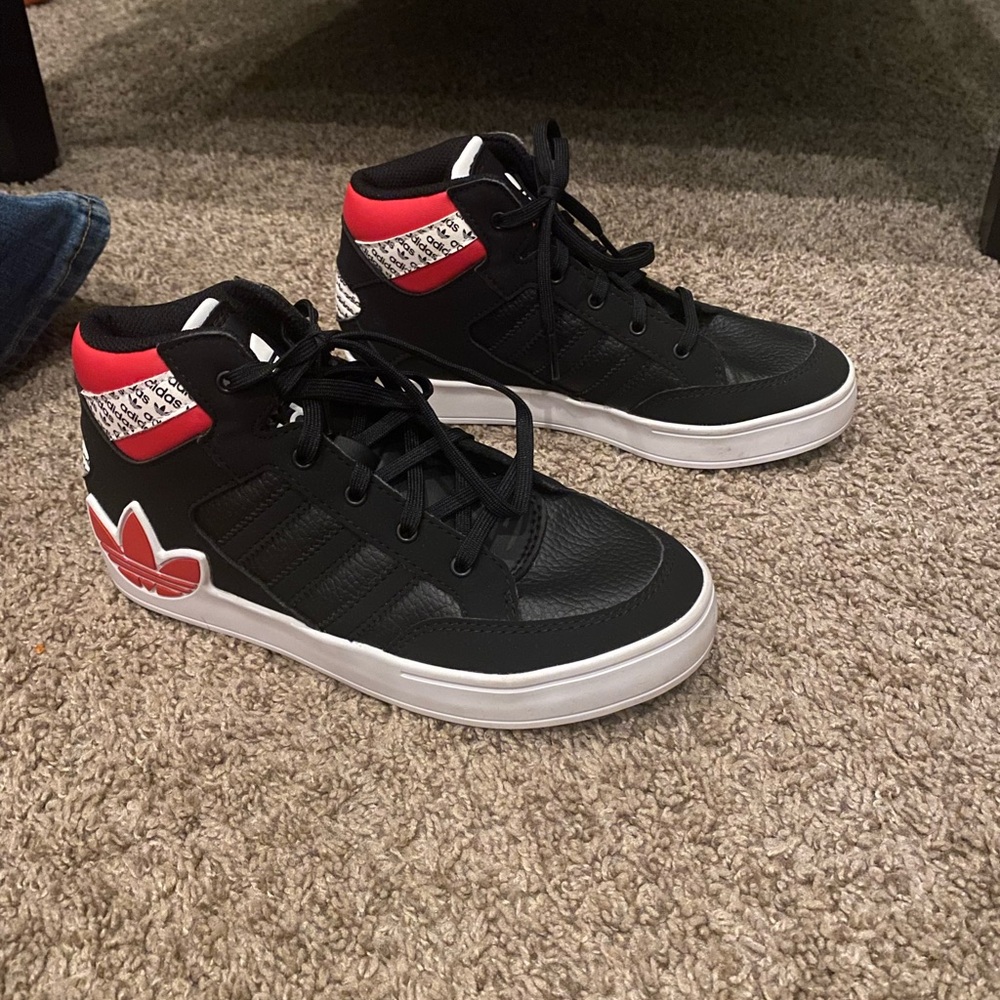 Adidas size 3 boys sneakers . Never worn